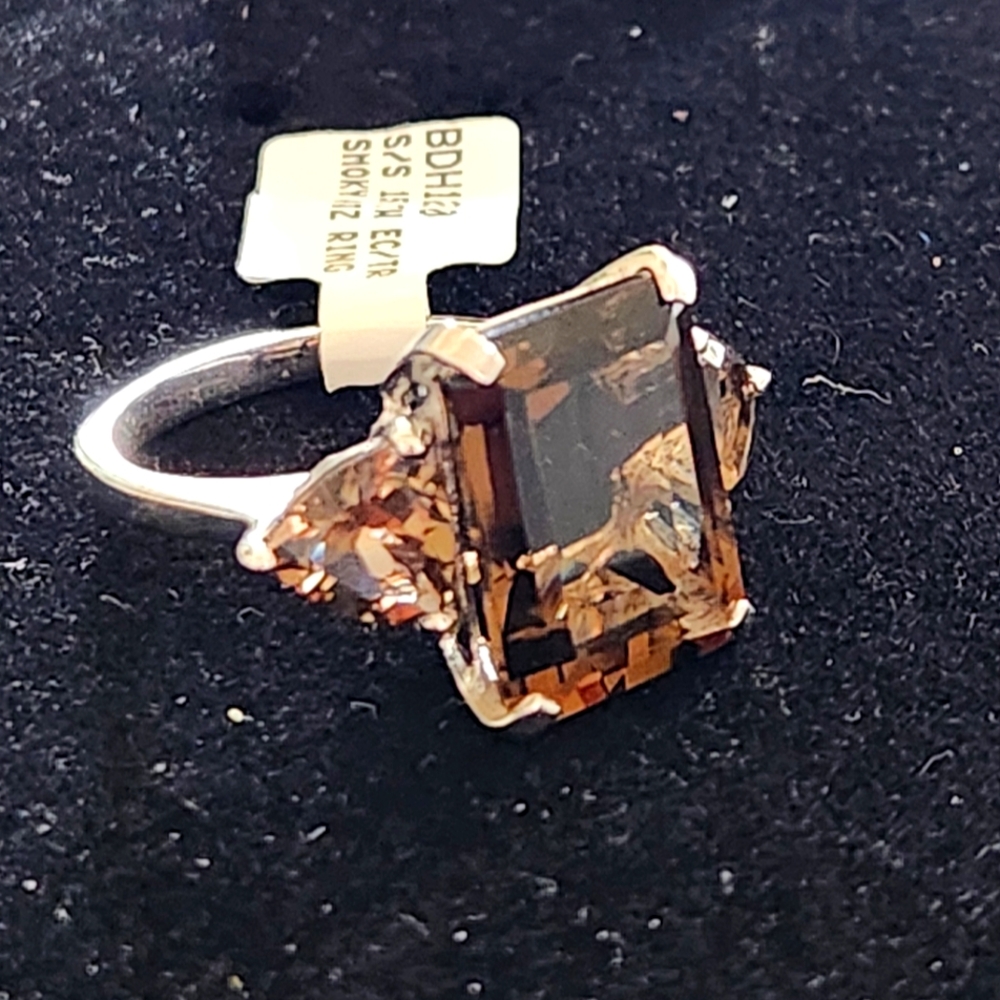 15.87 Ct Smoky Quartz In 925 Silver. Size 10